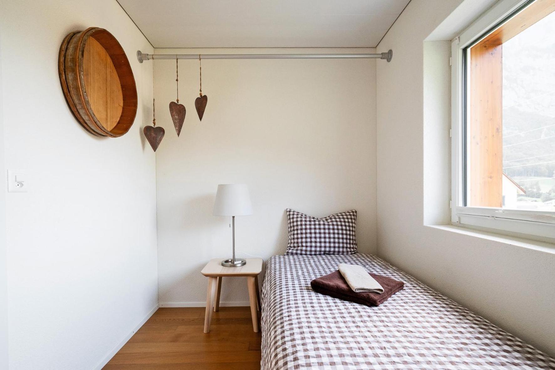 Glarner Bed Apartment Netstal Exterior photo